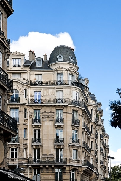 典型的巴黎公寓外观图片下载