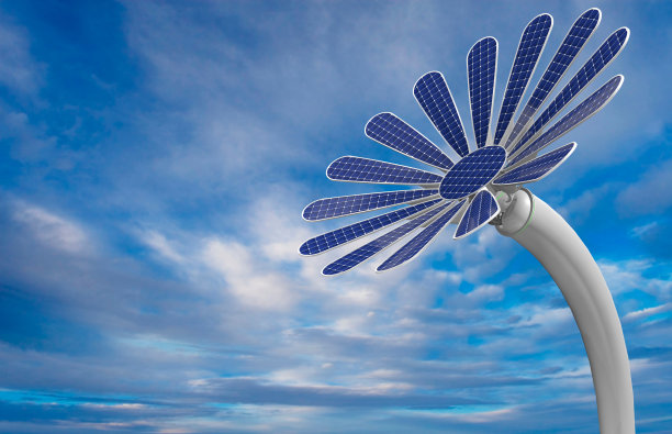 近距离的一个花形状的太阳能电池板与花瓣和长白色茎与蓝天的背景。三维演示图片下载