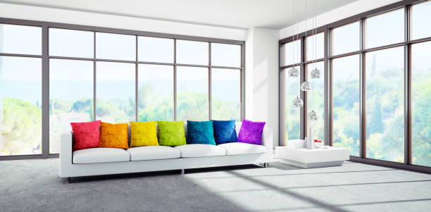 阳光公寓里的白色沙发图片下载