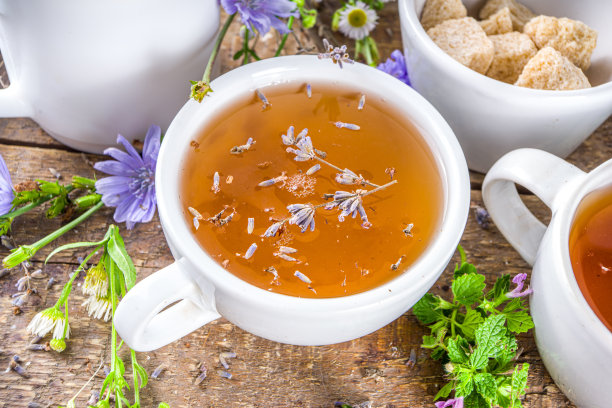 不同的花草茶具图片下载