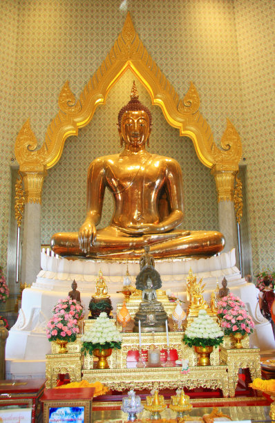 金佛雕塑在Wat Trimitr图片下载