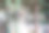 工业管道法兰手轮和阀门闭合，模糊工业管道背景。老旧生锈的控制设备，废弃的工厂与copyspace工业。图片下载