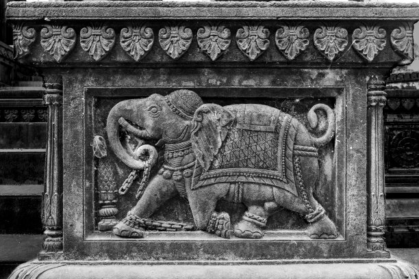 战场上的战争场景，古印度雕塑图片下载