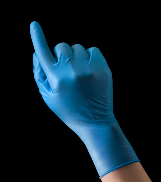 医生的手在医用手套触摸屏幕上被手指隔离在黑色图片下载