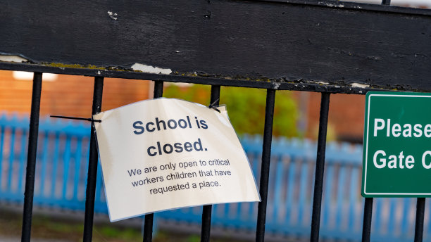 2019冠状病毒病大流行期间学校停课图片下载