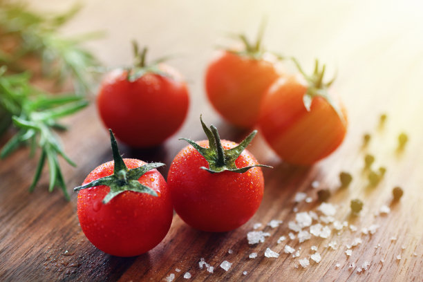 一串樱桃番茄素材图片