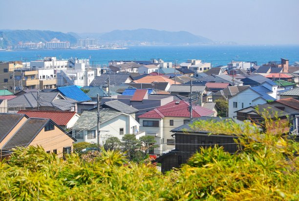 海边小镇的景色图片下载