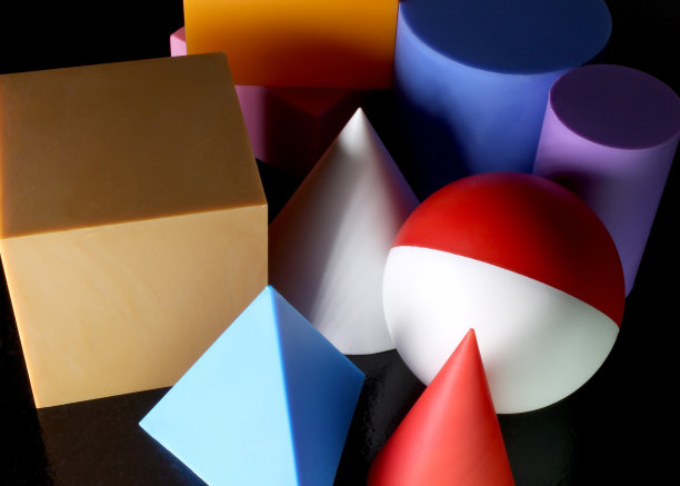 在黑色背景上的几何物体图片下载