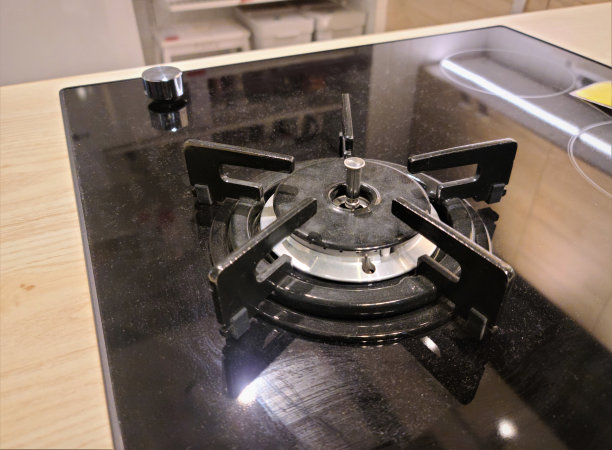 煤气炉中的火焰点火燃烧器图片下载