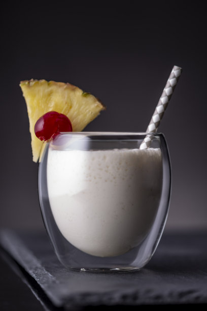 冰镇果汁鸡尾酒图片下载