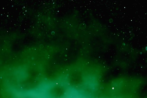 模糊的图像和由水滴制成的散景图片下载