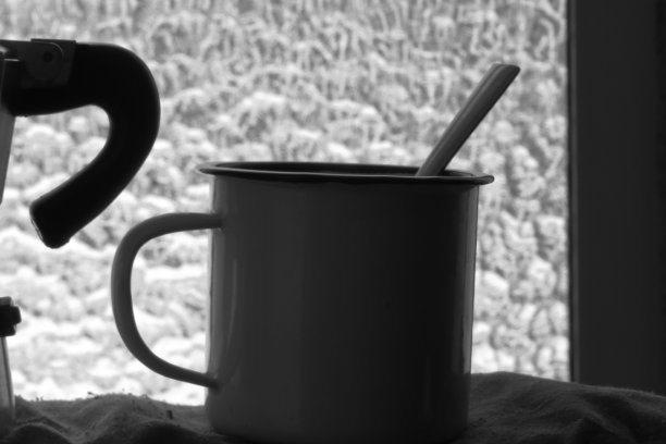 咖啡壶和咖啡杯图片下载