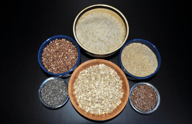 用于生产蔬菜奶的有用谷物图片下载