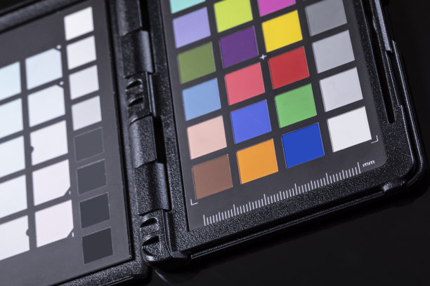 专业摄影器材配数码相机、镜头及配件。图片下载