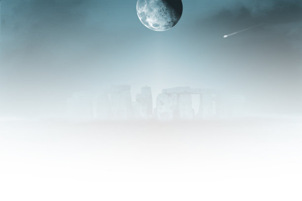 满月下的巨石阵图片下载