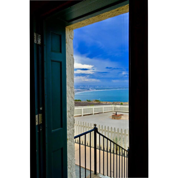 从灯塔图片下载