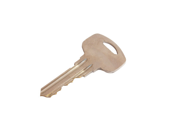门钥匙被隔离在白色背景上。图片下载