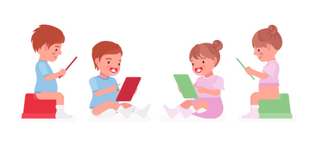 蹒跚学步的孩子，小男孩和小女孩正在用药片上厕所图片下载