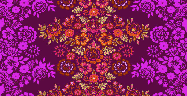 带有装饰性边的民族印花手帕。老式纺织集合。图片下载