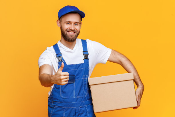 友好的快递与纸箱图片下载