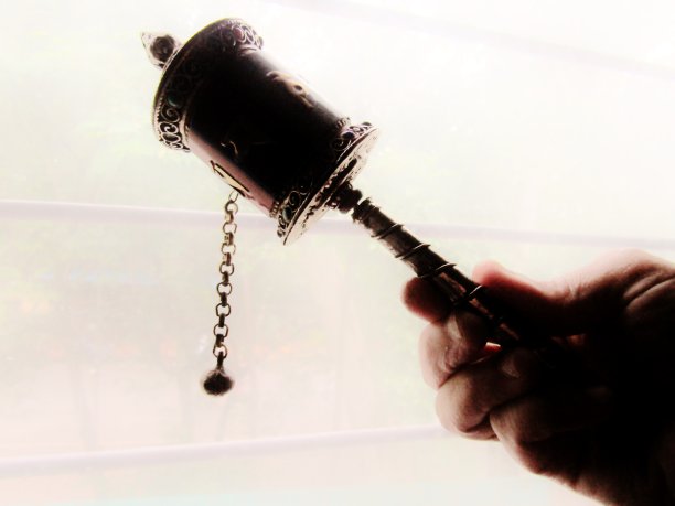 西藏祈祷轮图片下载