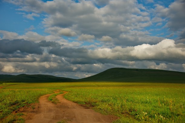 无边无际的哈卡斯大草原图片下载