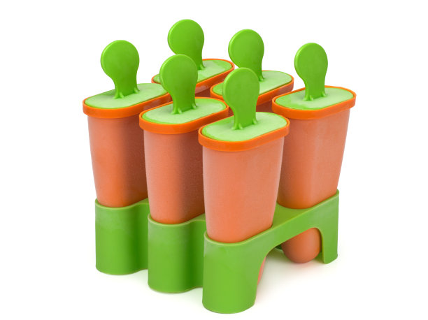 塑料冰淇淋甜点模具孤立在白色背景。图片下载