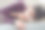 混合亚洲生病的十几岁的男孩打喷嚏和躺在家里的沙发上，保健概念图片下载