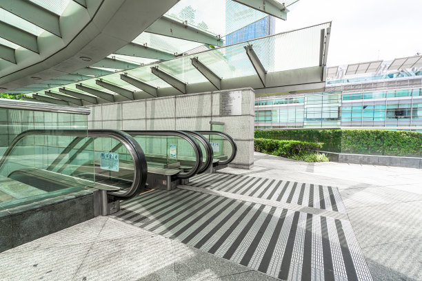 香港的写字楼和城市公园。图片下载