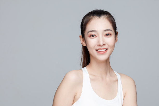 画室里的美女肖像图片下载