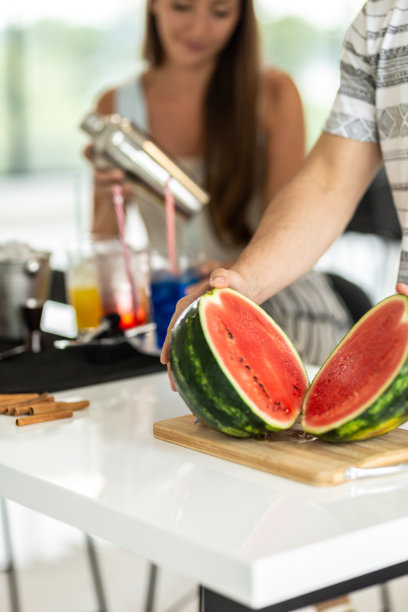 办公室鸡尾酒会图片下载