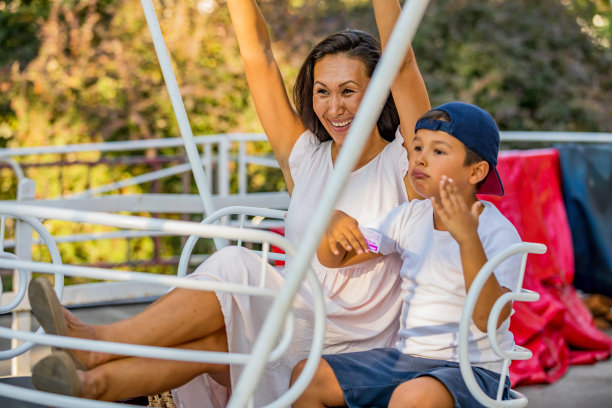 难忘的母亲之旅图片下载
