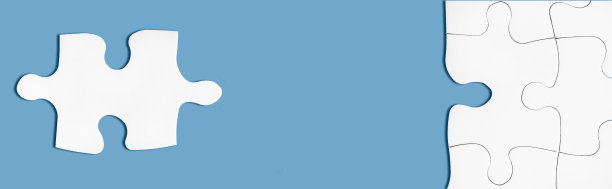 蓝色表面的拼图。创意商业伙伴、解决方案和成功理念。图片下载
