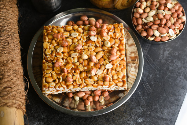 烤花生或花生，卡帕兰迪茶时间小吃喀拉拉邦泰米尔纳德邦南部图片下载