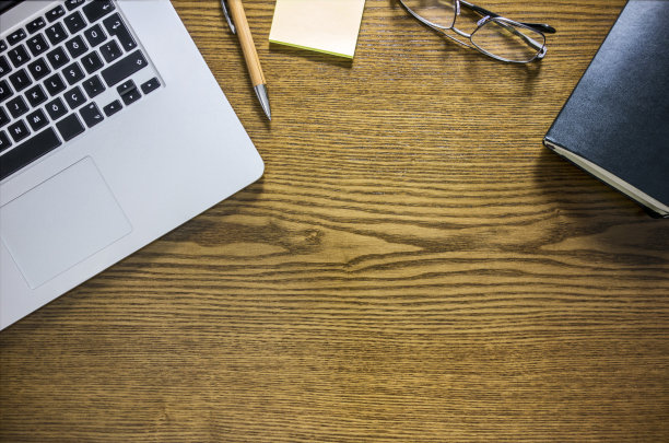 笔记本电脑上的桌面图片下载