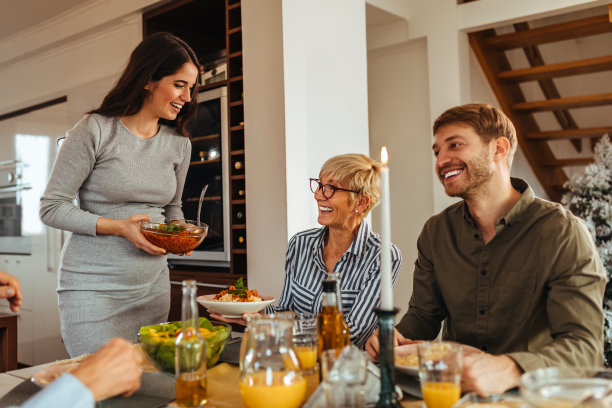 有家人在身边，我很开心图片下载