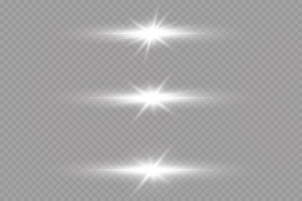 白色发光的光在透明的背景上爆炸。雷。透明的阳光，明亮的闪光。特殊镜头光晕效果。图片下载