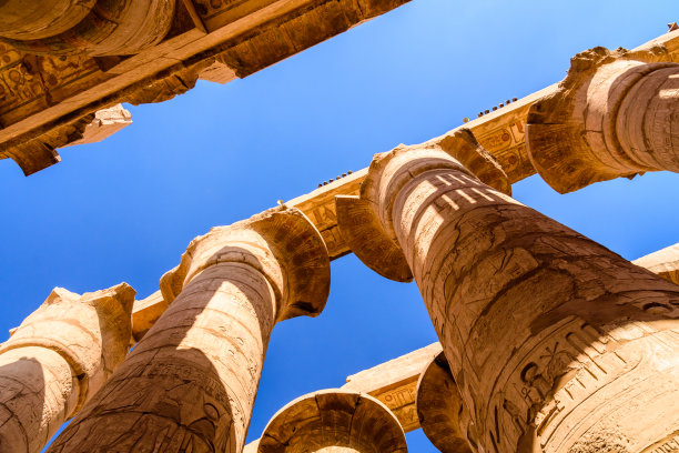 卡纳克神庙大柱厅的柱子图片下载