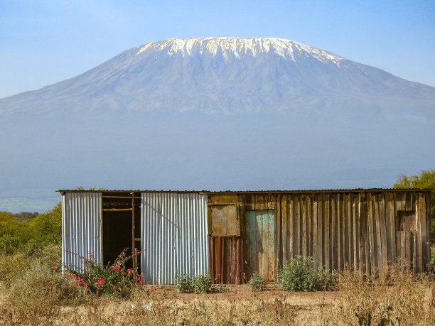 乞力马扎罗的背景图片下载