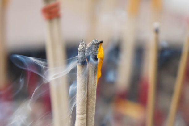 香烛是佛教的信仰。图片下载