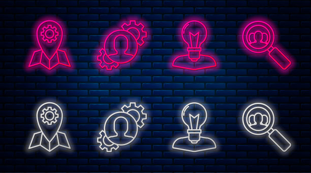 内设线带齿轮的人，带灯泡的人头，定位工作和放大镜寻找人。砖墙上发光的霓虹灯图标。向量图片下载