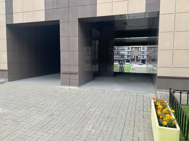 城市庭院。图片下载