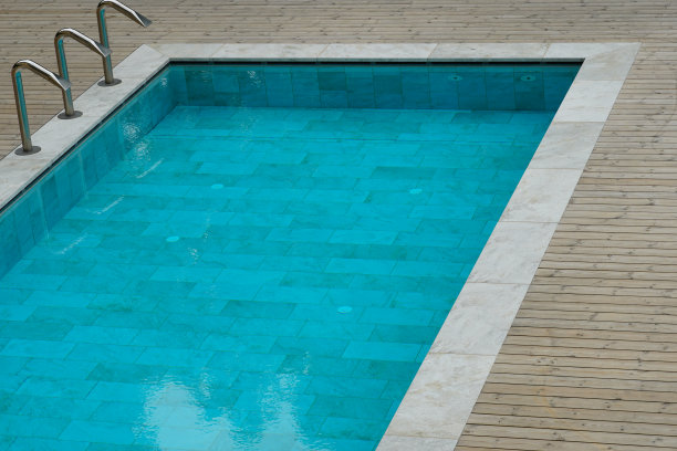 室外泳池建筑摄影的第三名负责人。图片下载