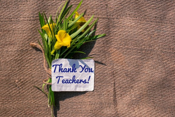 粗麻布上的黄色夹竹桃花感谢信图片下载