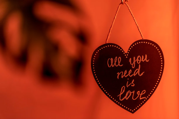 心与标志图片下载