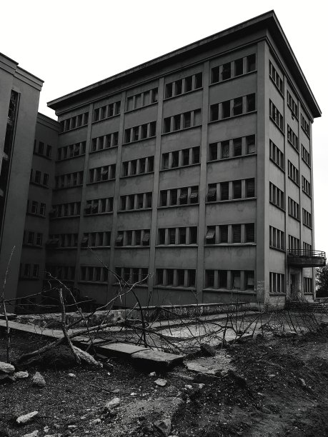 废弃的医院图片下载