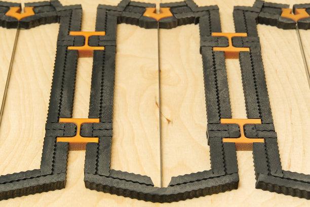 裁切模-测谎仪行业，用于裁切和折叠包装用纸或纸箱。包装生产模切模具。图片下载