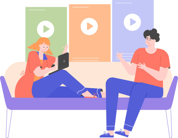 一对年轻夫妇坐在沙发上，拿着笔记本电脑图片下载