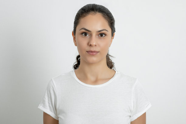 一个女人的大头照图片下载