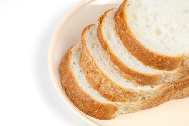 吐司切片面包在白色的背景图片下载